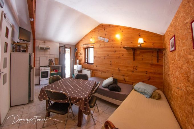 31G400939-f929b307dbda49bdbd5a040fca541dcd