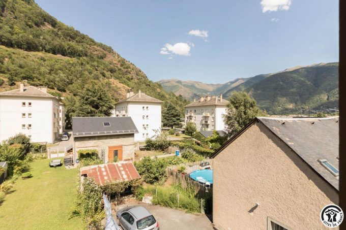 31G400994-4d5deaa586ac4d6fb2f3b4e687faa774