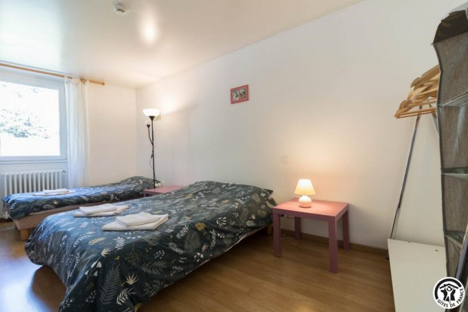 31G400994-c1d3557bb6d646a78bb15c941ab6f93a