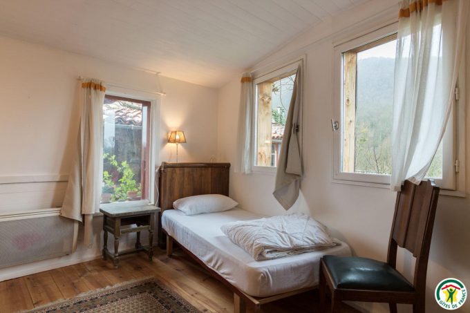 31G401200-18c3ed26326e43d4b16d16629a994b03