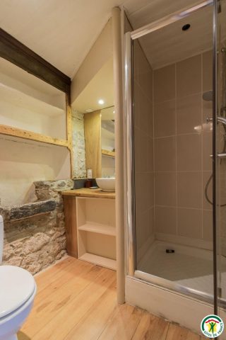 31G401200-5d1dc52f2be3414f9a92e45a9d66e3d4