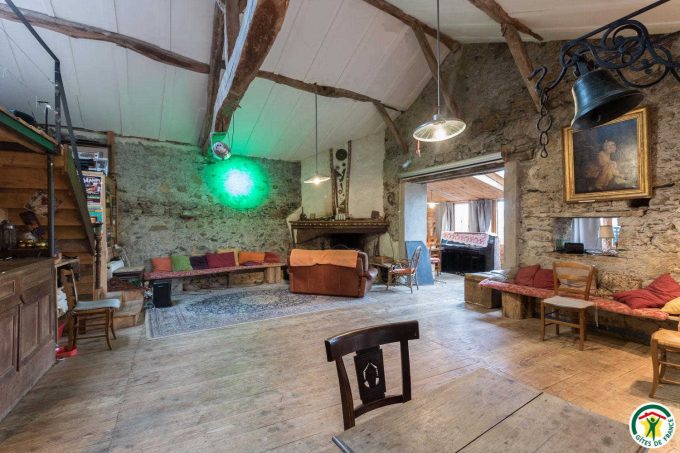 31G401200-8da6ec9255164f1696735d6e640280c5