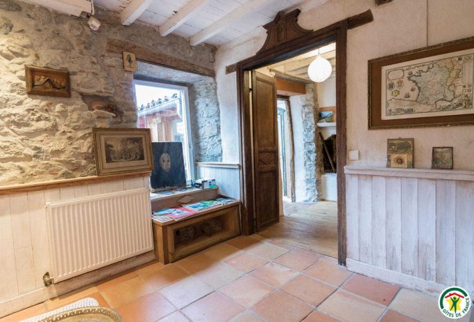 31G401200-e25d4033717c46779dd8d33fed4a395a