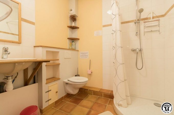 31G401244-40dbfc36ebe549c3a8bbc9baadb0f2ef