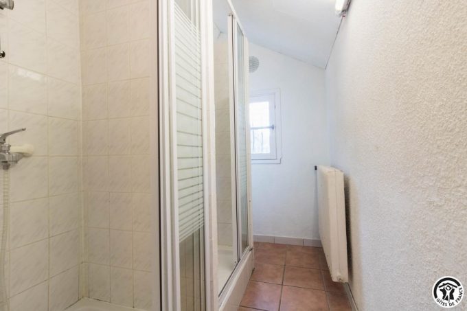 31G401468-07c657b563f542f081b395123eed7d7c