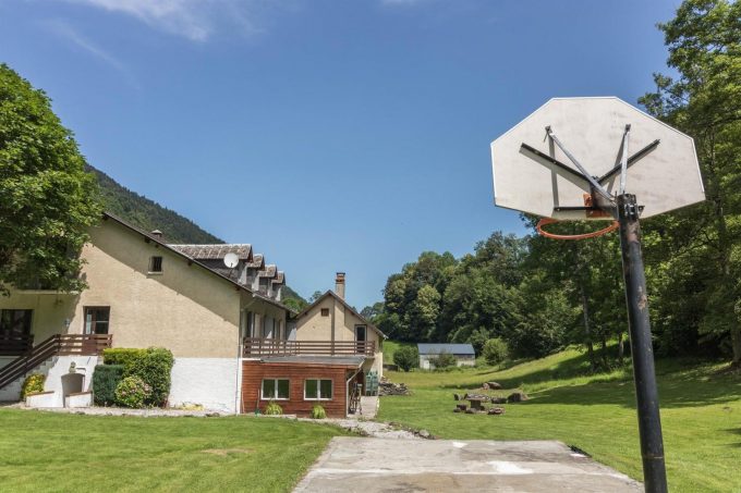 31G401468-8ae4c1516b1a4b7686132408e4b00099