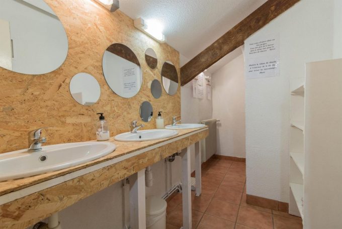 31G401468-9485b76fdd5d41a8ba0be25e956dadcf