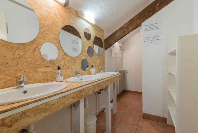 31G401468-afcbbc89b00c4742badc7542363c1218