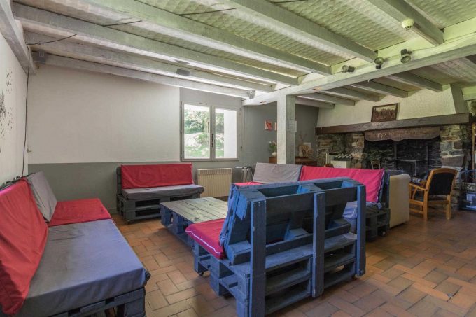 31G401468-bf91132d1b2b4784a6457a9e529b67d4