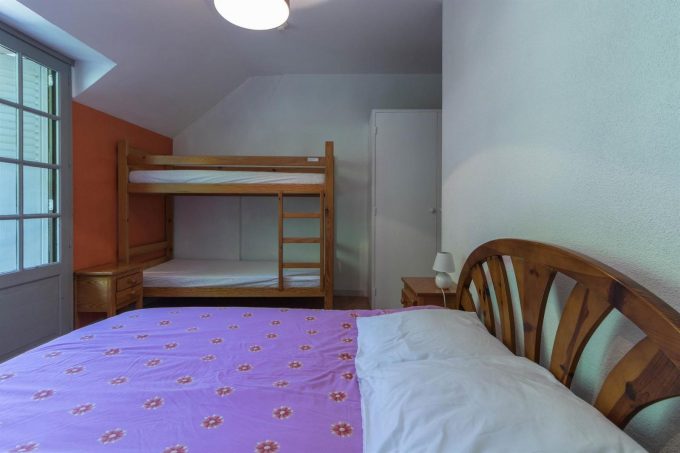 31G401468-d3f7593dc76e4f73aab671234a59b2da