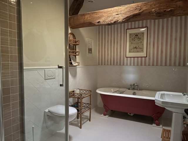 31G401480-6e0dde0a4f674382be5fba46d64f37d3