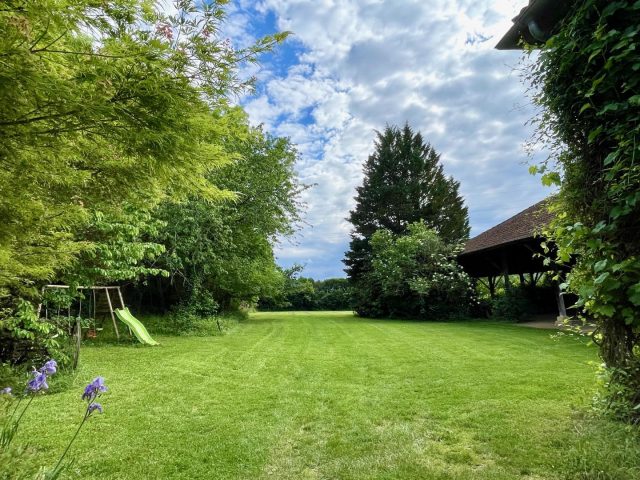 31G401480-b6fb758fc1b74642a95b2c37a0bd8dda