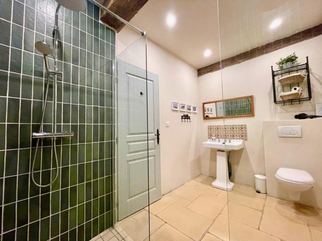 31G401480-c05203cc72ad4f0f811e00f3fd4aff01