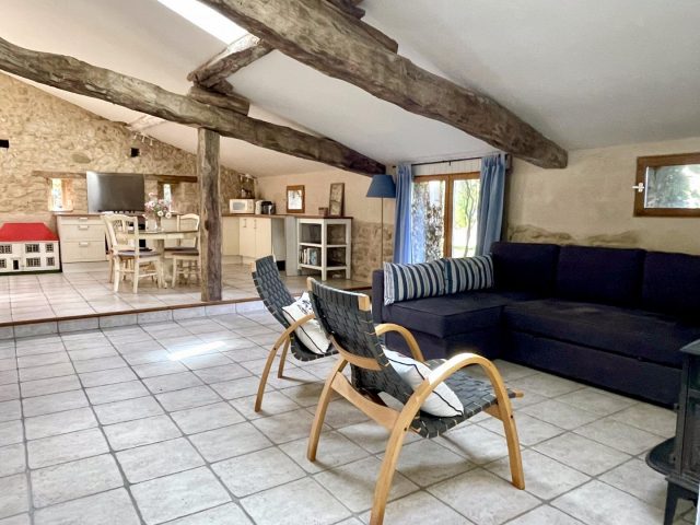 31G401480-c3cad00fdb0d4ee6bf2d0579e6704111