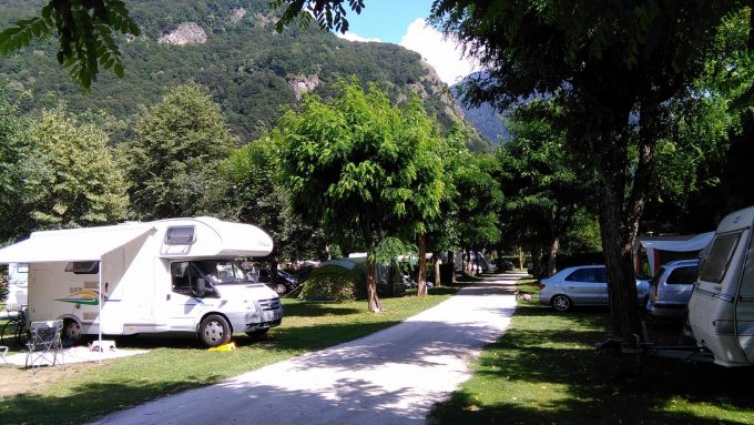 BAGNERES-DE-LUCHON-camping-fil-de-l-oo-1-