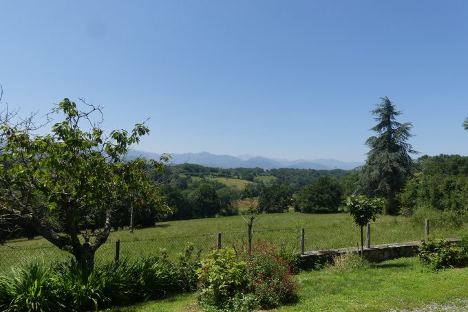 Dans-un-ecrin-de-verdure—Jardin—Cuguron—Comminges-Pyrenees