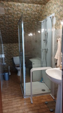 Gite-Chez-Trendet-Salle-de-bains—Ponlat-Taillebourg