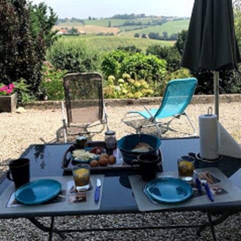 Gite-Manon–Cazac-La-terrasse