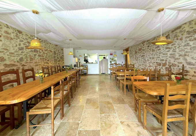 La-Cantine-Salle2-Aurignac-Destination-Comminges-Pyrenees-2