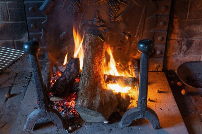 Le-Paradis—Le-feu-en-hiver–Saint-Frajou—Comminges-Pyrenees