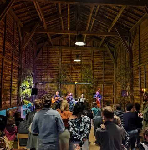 Le-sechoir–salle-concert–les-jardins-du-Flouran–l-Isle-En-Dodon–2–473×480