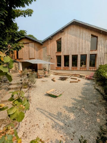 PXL-20250817-141602094-2