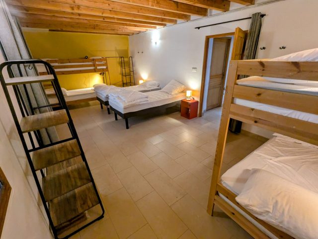 PXL-20250817-155145967-2