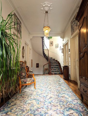 PXL-20250929-105057478