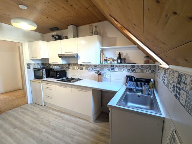 PXL-20250930-091653860