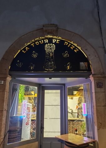PIZZERIA DE LA TOUR