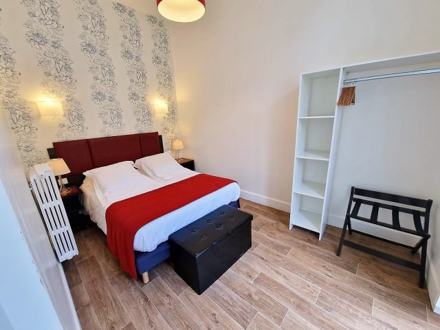 T2—204—CHAMBRE