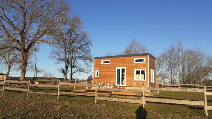 Tiny-House—Le-Cocon-est-dans-le-pre—Boudrac-2