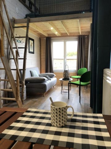 Tiny-House—Le-Cocon-est-dans-le-pre–Interieur—Boudrac-