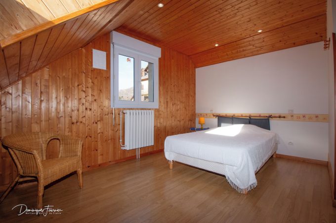 au-village-dame-chambre1-castillon-de-larboust-pyrenees31-1-