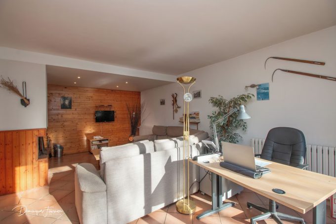 au-village-dame-salon-sejour-castillon-de-larboust-pyrenees31