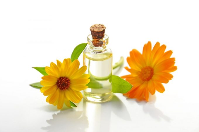 essential-oil-g2881cc55f-1920