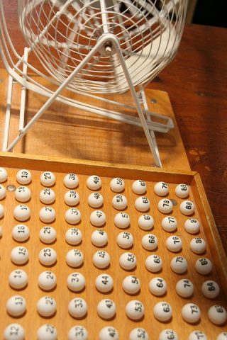 loto-1128049-960-720