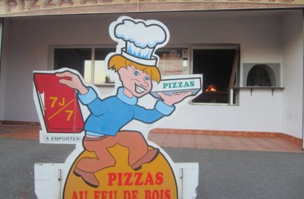 PIZZA AU FEU DE BOIS